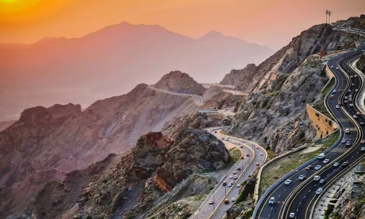 Mengintip Keindahan Kota Thaif Kota Sejuk di Pegunungan Hijaz - wilimas panen tour travvel